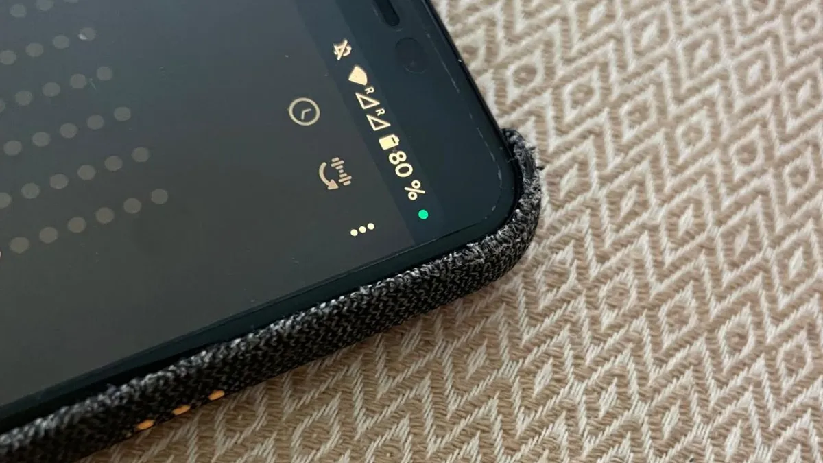 Vad den gröna punkten i Androids statusfält betyder