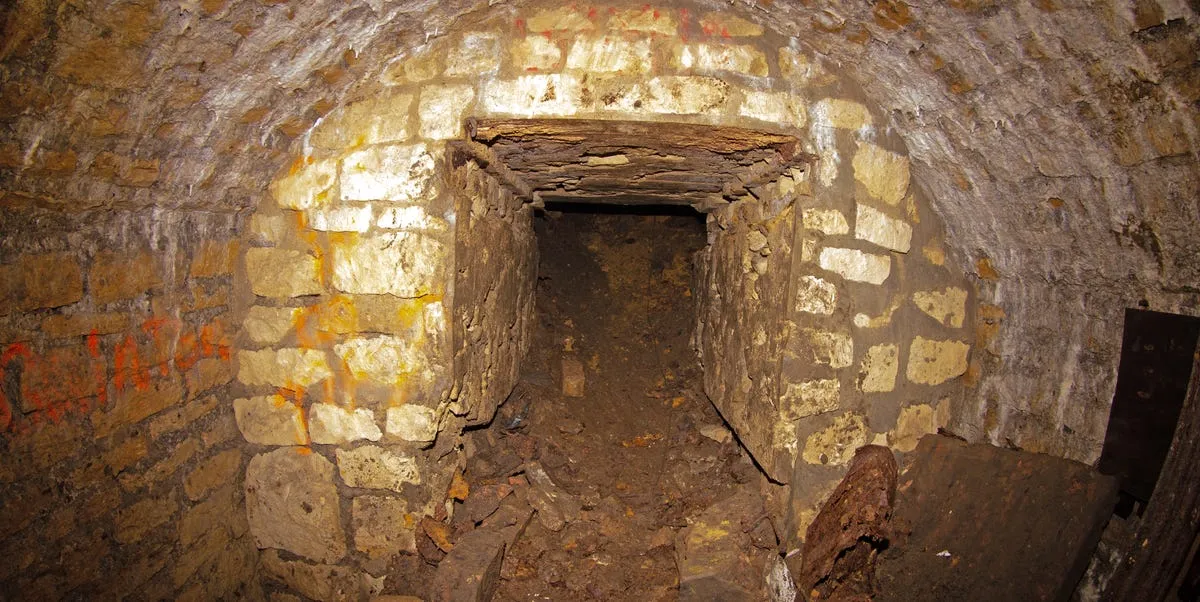 Upptäckten av ett okänt underjordiskt valv i Lichtenau